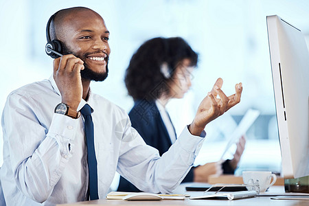 呼叫中心 黑人和 crm 的电话 联系我们和电话营销员工 从事客户服务的在线咨询代理的商务人士 网络支持和计算机通信图片