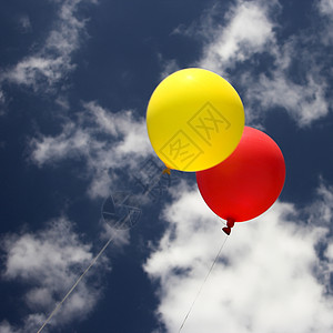 天空中的气球 喜悦 生日 黄色的 红色的 快乐的图片