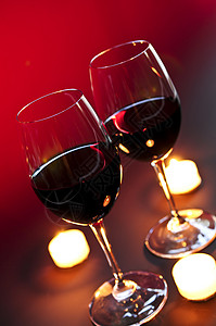 葡萄玻璃 浪漫 红酒杯 品尝 夫妻 庆典 玻璃器皿 浪漫的 酒杯背景图片