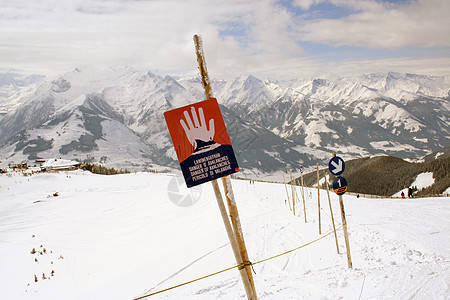 雪崩警告标志 寒冷 瑞士 假期 冬季 路标 高度 山腰图片