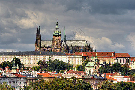 布拉格城堡 建筑学 城市景观 历史性 天际线 大教堂 民众 老的 地标图片