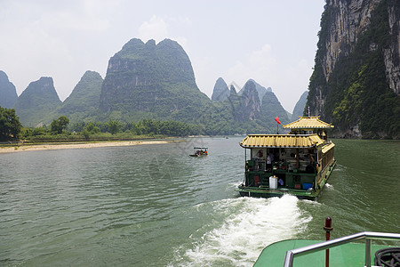 李里河和喀斯山的桂林 巡航 丽江 广西 水 宁静图片