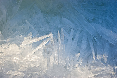 以非常浅的冰水晶关闭 窗户 冰块 假期 美丽的 寒冷的图片