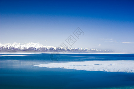 冬季山区湖 风景 假期 全景 海洋 霜 水 荒野图片