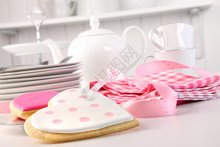情人节的粉红心形饼干图片