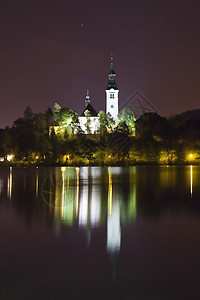 斯洛文尼亚布莱德湖夜幕全景 旅游 朱利安 山脉 岛图片