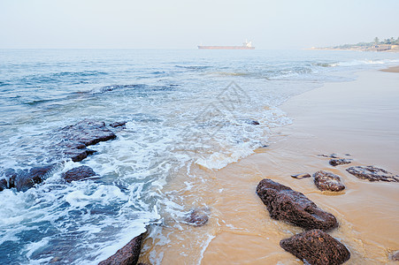 上下潜线 阳光 热带 天堂 海景 海岸 全景 游泳图片