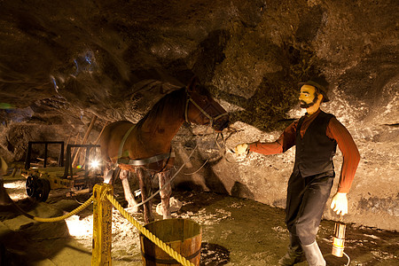 Wieliczka 盐矿 走廊 水晶 假期 轴图片