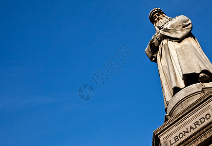 莱昂纳多·达芬奇雕像 哲学家 画家 地中海 发明 发明者图片