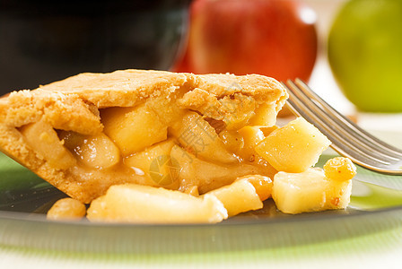 新鲜自制苹果派 馅饼 秋天 健康 奶油 盘子 烤的图片