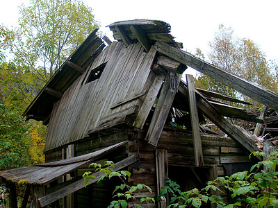 斯堪的纳维亚生活方式-破碎木屋图片