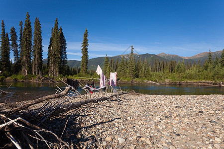 野外露营 太阳 衣服 洗衣店 假期 安详 加拿大 三文鱼 旅行图片