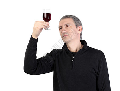 男人拿着一杯红港葡萄酒 享受 气味 专家 白色的 港口图片