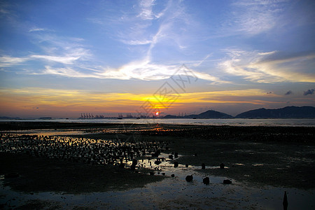 香港海滨一带美丽的日落 晴天 天空 蓝色的 海滩 假期图片