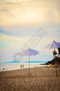 海滩 亚洲 海浪 蓝晶 海岸 泰国 水 阳伞 蓝色的 异国情调图片