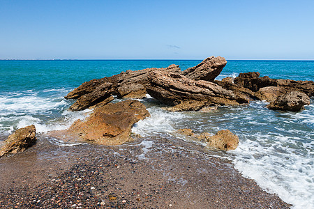 西班牙科斯塔布拉瓦海岸上美丽的小海滩图片