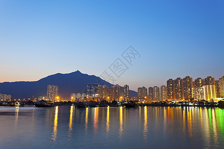 香港海岸市区的日落图片