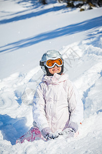 冬季假期 滑雪女孩 首脑 快乐的 风镜 乐趣 高山 女性图片