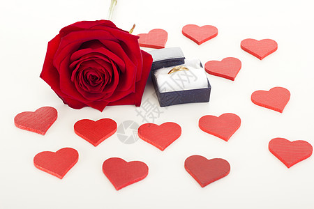 提议结婚 情人节 盒子 浪漫的 圣诞节 生日 喜悦 信托图片