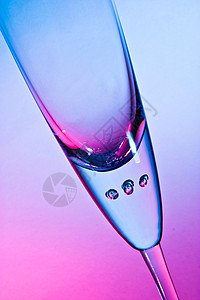 用于香槟的玻璃杯 红色的 鸡尾酒 蓝色的 假期 派对 庆祝活动图片