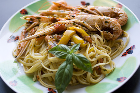 加番茄和虾的意大利面 营养师 酒店 假期 天然食品 厨师图片
