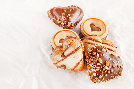 心脏曲心饼干 展示 巧克力 礼物 坚果 甜点图片