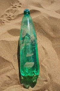 水瓶 水壶 支撑 新鲜的 湿的 海洋 绿色的 矿物 晴天图片