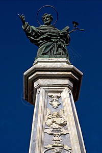 圣多美神的雕像 卷曲 画 阴影 斯 大理石 天空图片