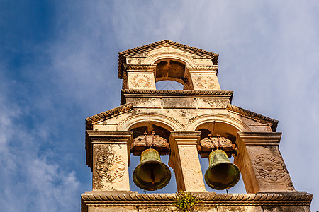 Bell Tower和蓝天背景 克罗地亚杜布罗夫尼克图片