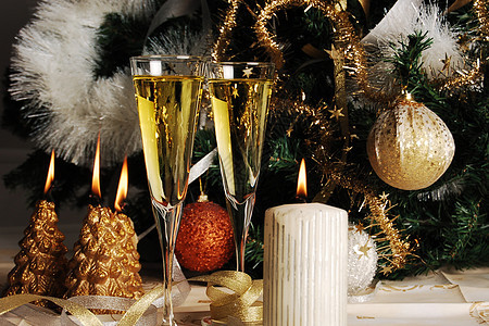 香槟和装饰 玻璃 树 喜庆的 假期 圣诞节 派对 装饰风格图片
