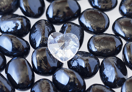 水晶心 石头 问候语 珠宝 假期 浪漫的 玻璃 爱 闪耀图片