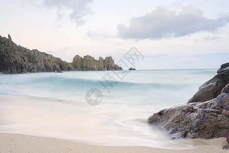 康沃尔的海滩 悬崖 波浪 海岸线 英国 天气 旅行图片