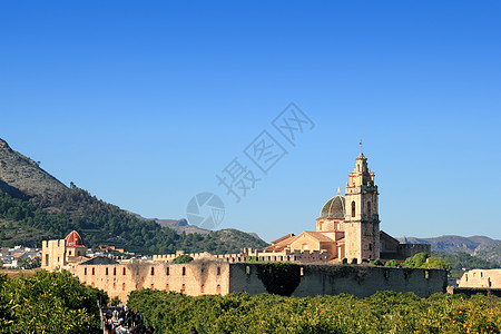 西班牙圣玛丽亚·德拉瓦尔迪尼娜·西马特修道院 山 宗教图片