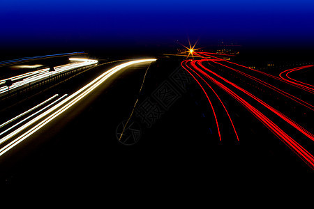 夜间公路上红色和白色的轻型小路 高速公路 场景 移动图片
