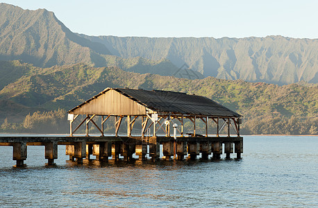 哈纳莱伊湾Kauai的日出 海浪 蓝色的 哈纳雷 夏威夷图片