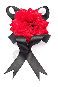 红玫瑰带黑丝带 礼物 优雅 假期 前夕 庆典 红色的 水背景图片