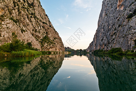 克罗地亚奥米斯附近塞蒂纳河峡谷 河口 欧洲 户外图片