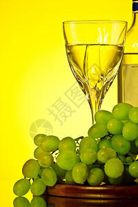 一杯白葡萄酒和葡萄 水果 干燥 马斯喀特 喝 饮料 透明的图片