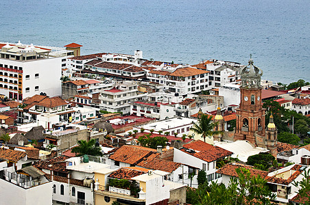 墨西哥巴亚尔塔港 旅行 场景 高的 镇 教会图片