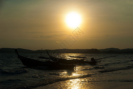 日落时的船 甲米 自然 橙子 旅行 宁静 海洋图片