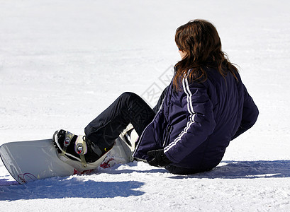 滑雪运动员 牙齿 眼镜 户外 滑雪道 冷冷地 年轻女子图片