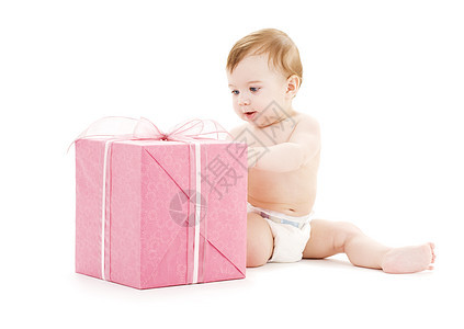 带大礼品盒的男孩婴儿 快乐的 幸福 盒子 可爱的 微笑图片