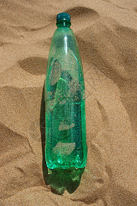 水瓶 夏天 海滩 海洋 瓶子 假期 支撑 透明的 海图片
