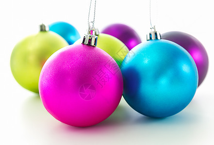 圣诞球 冬天 礼物 光泽度 优雅 假期 曲线 紫色 不专心图片
