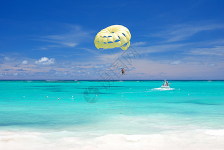 加勒比海滩 假期 放松 滑翔伞 蓝色的 旅行 空气 旅游图片
