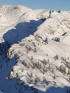 雪雪覆盖山图片