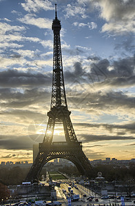 巴黎冬季日出在Eiffel铁塔 视野f 地标图片