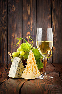 葡萄酒和奶酪图片