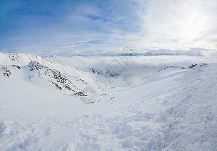 冬天下雪的阿尔卑斯山 高的 天空 安详 十二月 伊泽尔图片