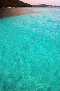 蓝色环礁湖天堂 泻湖 游客 岛 夏天 清除 海 帆图片